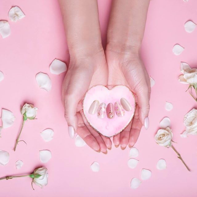 2Pcs Heart-Shaped Resin Nail Art Palette, Gold Edge Round Makeup Mixing Palette, Nail Polish Plate, Nail Art Display Board Makeup Plate Cosmetic Mixing Tools Makeup Palettes-FemmiqueWomen