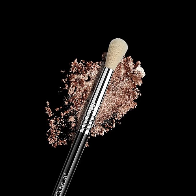 Sigma Beauty Professional E35 Tapered Blending Brush – Professional Eyeshadow Brush for Precision Eyeshadow Blending, Softens Dramatic Edges & Harsh Lines for a Well Blended Effect (1 Brush)-FemmiqueWomen