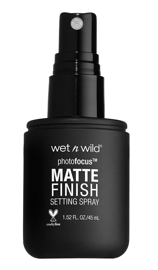 wet n wild Photo Focus Setting Mist, Up to 24HR Wear, Lightweight & Nourishing Aloe Formula Suitable for All Skin Types, Cruelty-Free & Vegan - Matte Appeal-FemmiqueWomen