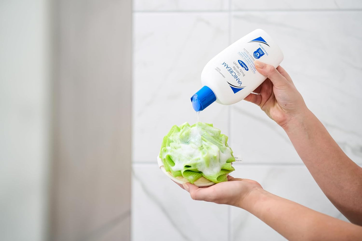 Vanicream Gentle Body Wash, 12 Fl Oz, Formulated without Common Irritants for Sensitive Skin, Gentle Cleanse and Moisture, Removes Dirt & Oils, Non-Drying, pH-Balanced Shower Gel-FemmiqueWomen