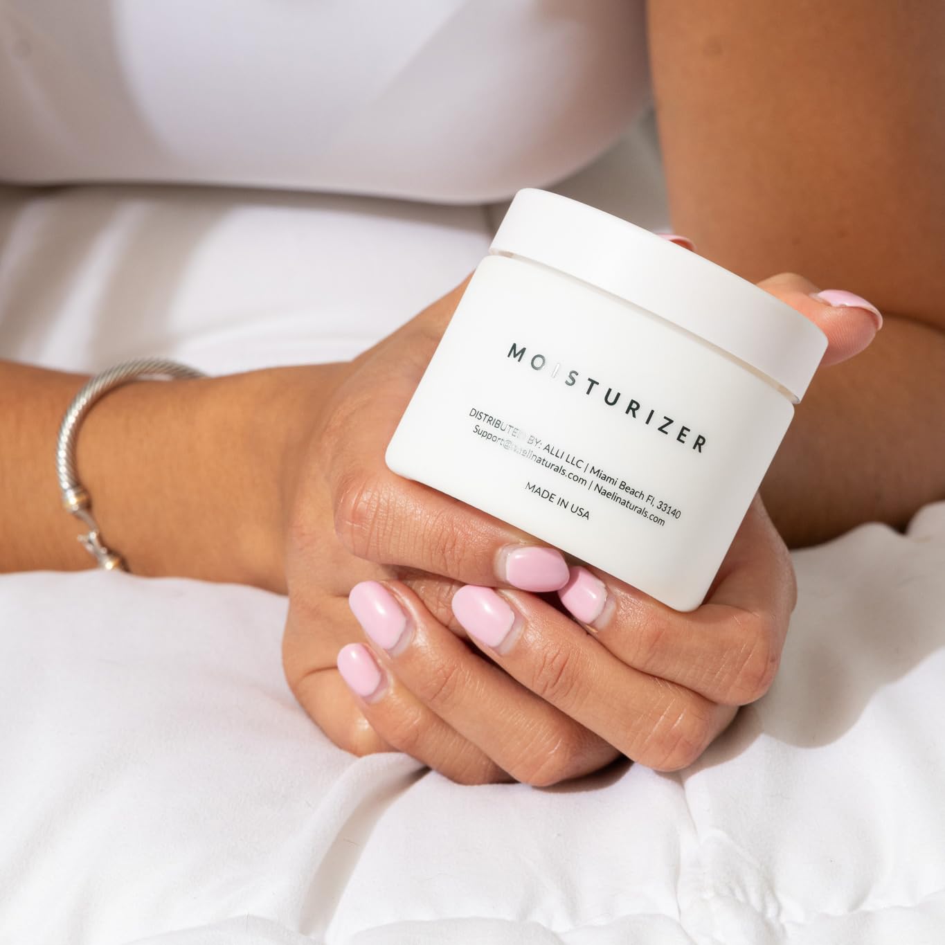 NAELI Face Moisturizer with SPF 30, Anti Aging Collagen & Peptide Cream, Reduces Wrinkles - Lightweight Skin Hydration with Hyaluronic Acid, Paraben Free & Non-Comedogenic Sunscreen, 3.4 oz-FemmiqueWomen