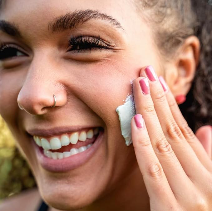 Trilipiderm Rehydration Night Créme .5oz + Protective Day Créme Broad Spectrum SPF 30 .5oz Travel/Trial Size Transformative, moisture-rich crème with hyaluronic acid and Retinol-FemmiqueWomen