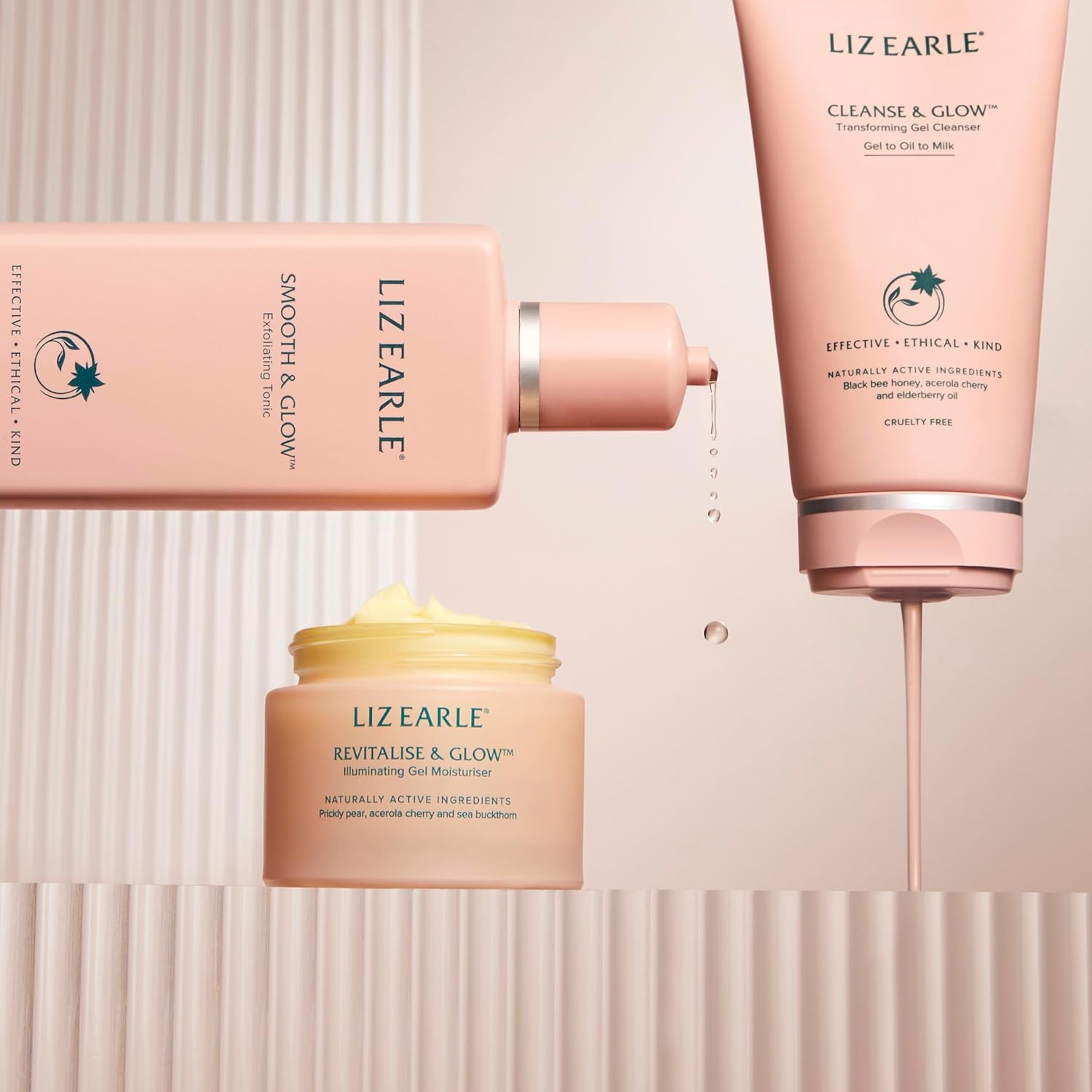 Liz Earle Cleanse & Glow Transforming Gel Cleanser - Gentle Cleanser Face Wash & Makeup Remover - Helps Minimize the Appearance of Pores and Reveals Luminous, Glowing Skin (150ml)-FemmiqueWomen