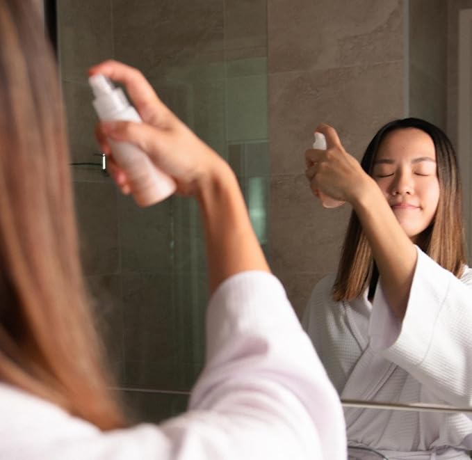 The Jojoba Company Water Toning Mist With Pure Jojoba Leaf Extract & Vitamin C - Hydrating, Toning & Firming - Antioxidant Protection - Reduces Pore Size - For Thirsty, Dehydrated & Dry Skin - 50ml-FemmiqueWomen