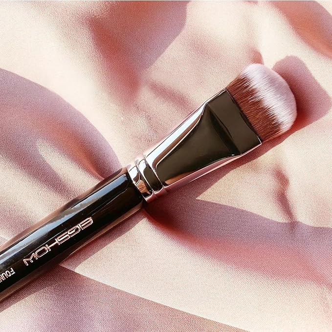 Foundation Brush, EIGSHOW Pro Slanted Brushes Angled Bristles Mask Kabuki Face Brush Perfect for Powder Liquid Cream Buffing Blending (F625)-FemmiqueWomen