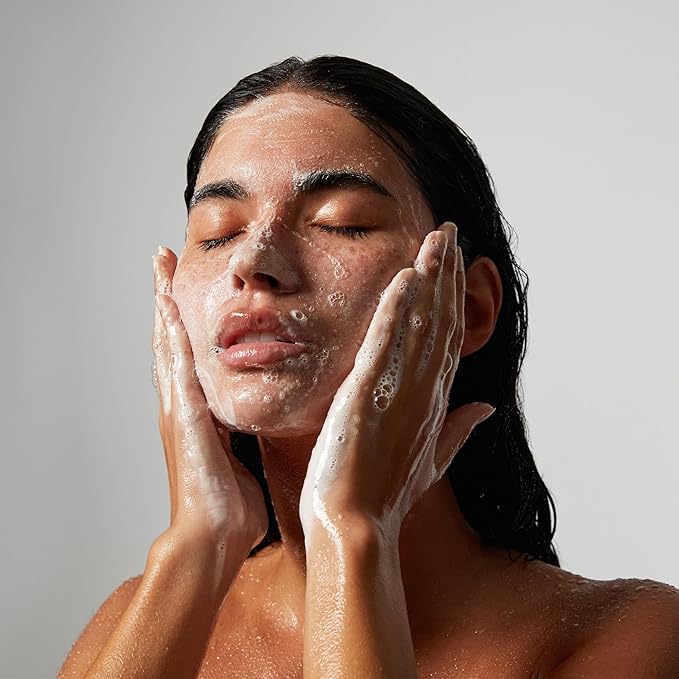 OUAI Detox Facial Cleanser - Deep Cleansing Face Wash with Glycolic Acid, Niacinamide & PHA - Removes Sweat, Dirt & Oil Without Drying - Gentle Face Cleanser for Post-Workout (7.8 Fl Oz)-FemmiqueWomen