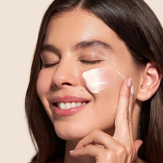 Barefaced Sheer Protection SPF 50+ – Broad-Spectrum Face Sunscreen for women with Zinc Oxide, Niacinamide & Hyaluronic Acid – Oil-Free UV Protection, Hydration & Anti-Aging with Universal Tint (60ml)-FemmiqueWomen