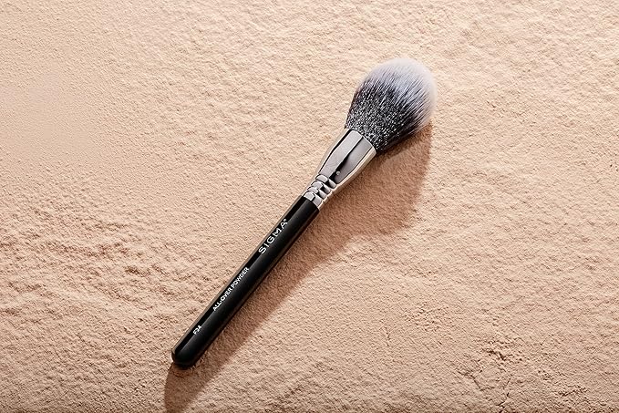 Sigma Beauty F24 All-Over Powder™ Brush-FemmiqueWomen