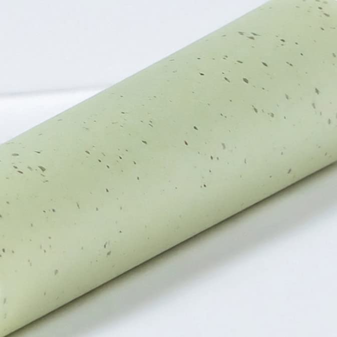 Natural Green Tea Oil Absorbing Tissues - 200 Counts in 2 Pack, Premium Face Oil Blotting Paper - Take 1 Piece Each Time Design - Large 10CM Oil Absorbing Sheets, No Waste and Easy to Carry in Pocket!-FemmiqueWomen