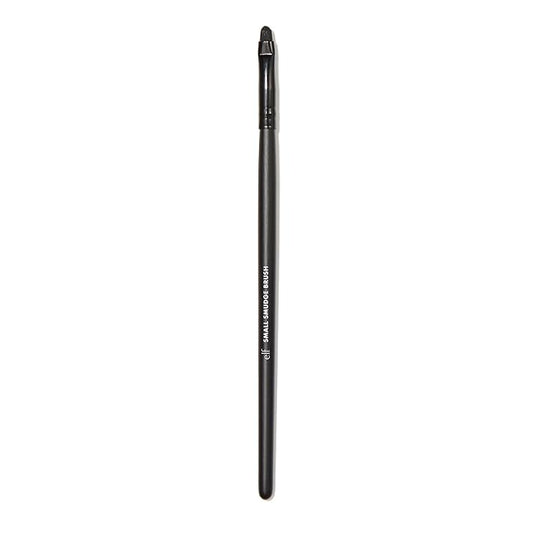 e.l.f. Small Smudge Brush for Precision Eyeshadow and Eyeliner, Synthetic-FemmiqueWomen