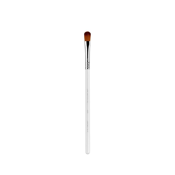 Sigma Beauty S20 Eye Cream Skincare Brush – Skincare Tool for Applying Skincare Products to Face and Skin, Gentle Eye Cream Brush Applicator for Eye Creams and Eye Makeup Primer (1 Pc)-FemmiqueWomen