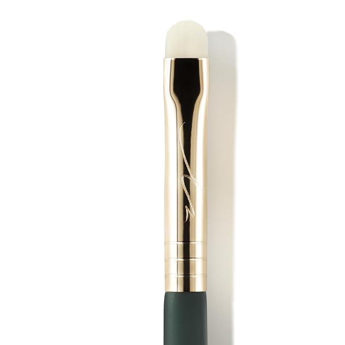 [SOO ADOR] okhee Eyeline Smudge Brush NUN 06 - Perfect for Creating Smoky Eyes and Diffused Eyeliner | Designed by K-Pop Makeup Artist Seo Ok | Makeup Brush Eye Brush-FemmiqueWomen