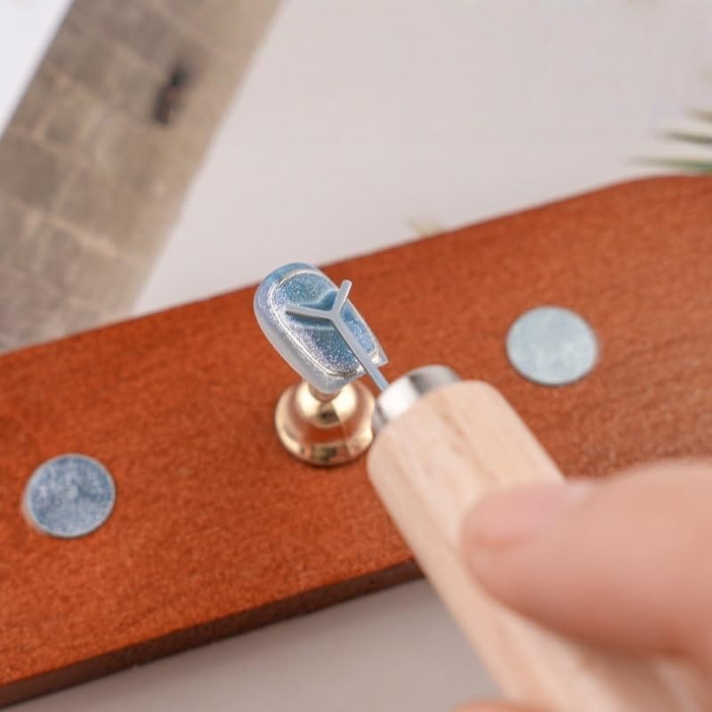 2 PCS Heart Cat Eye Magnet Set – Magnetic Nail Art Tool for Stunning Heart-Shaped Designs, Y-Shaped Guide, DIY Manicure Kit for Cat Eye Gel Polish-FemmiqueWomen