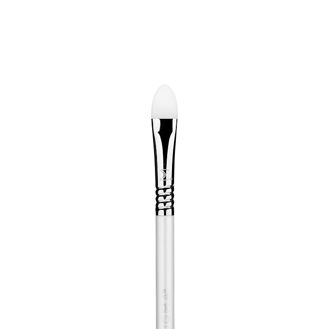Sigma Beauty S02 Spatula Skincare Brush – Silicone Skincare Tool for Applying Skincare Products to Face and Skin, Face Mask Brush Applicator for Creams, Serums, and Masks (1 Pc)-FemmiqueWomen