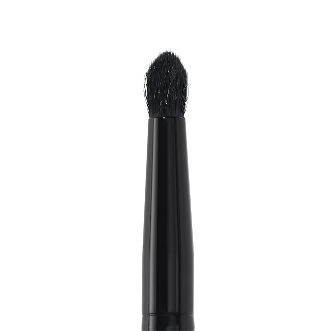 e.l.f. Smudge 'N Smoke Eyeliner Brush, Multi-Use Eyeshadow & Eyeliner Brush For Creating A Perfect Smoky Eye, Vegan & Cruelty-Free-FemmiqueWomen