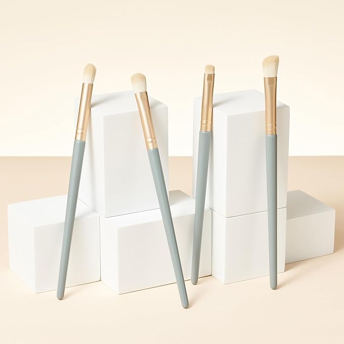 Eyeshadow Makeup Brushes Set with Case 4 PCS Soft Synthetic Hairs Eye Makeup Brushes for Blending Eyebrow Eyeliner Eyeshadow （Lightblue）-FemmiqueWomen