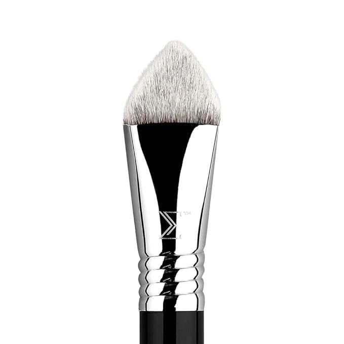 Sigma Beauty 4DHD Kabuki Brush – Pyramid-Shaped Kabuki Makeup Brush for Blending Concealer and Powder on Spots, Scars, Crevices and Under Eye - Offers Precise Application & Detailed Coverage-FemmiqueWomen