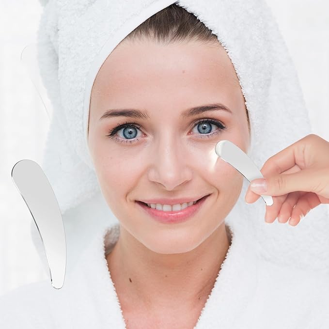 2Pcs Mini Metal Cosmetic Spatulas, Skincare SpatulaMixing and Sampling Makeup Beauty Tools for Skin Care Creams, Eye Cream, Essences Beauty Accessories(2PCS)-FemmiqueWomen