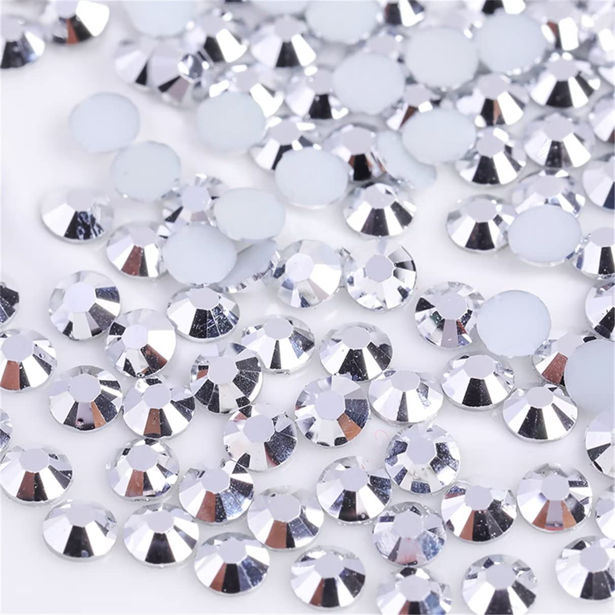 1500 Pieces SS16 4mm Flatback Rhinestones Clear Glass Round Gems Crystals for Nail Art DIY Crafts Clothes Shoes Bags （Silver）-FemmiqueWomen