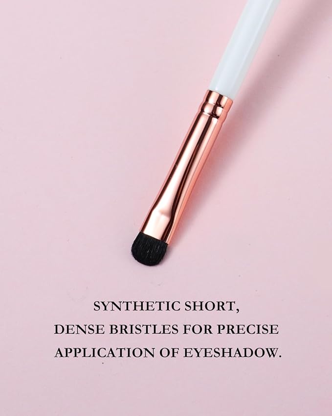 Small Smudge Brush, Professional Eyeshadow Brush for Smudging, Blending, Filling in, Premium Synthetic Bristles Tapered Eye Makeup Brush - Ivory-FemmiqueWomen