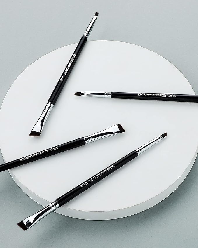 Eyebrow Brush & Eyeliner Brush, EigshowBeauty Double-Ended BrushesOne Brush For 2 Uses - Black (D104)-FemmiqueWomen