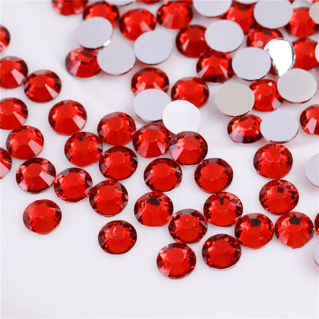 1000 Pieces SS20 5mm Flatback Rhinestones Clear Glass Round Gems Crystals for Nail Art DIY Crafts Clothes Shoes Bags （Red）-FemmiqueWomen