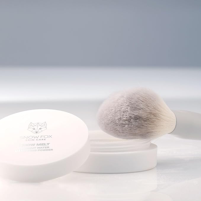 Snow Fox Skincare Fox Tail Loose Powder Brush for Fast Powder Application-FemmiqueWomen