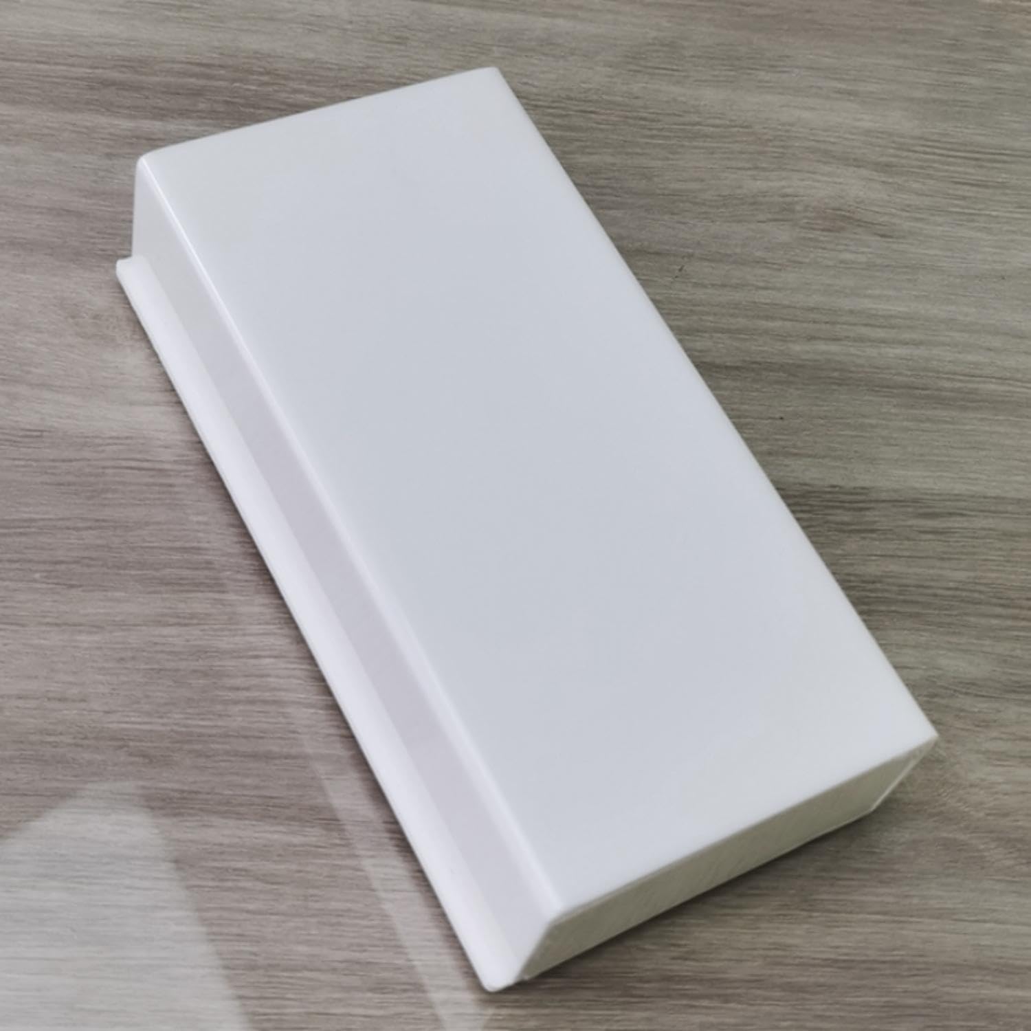 Eyelash Grafting Pallet with Cover, Dust-proof Acrylic Lash Tile holder, Eyelash Extensions Storage Gasket Pads for Beauty Artist Salon Beginners (Pure White)-FemmiqueWomen