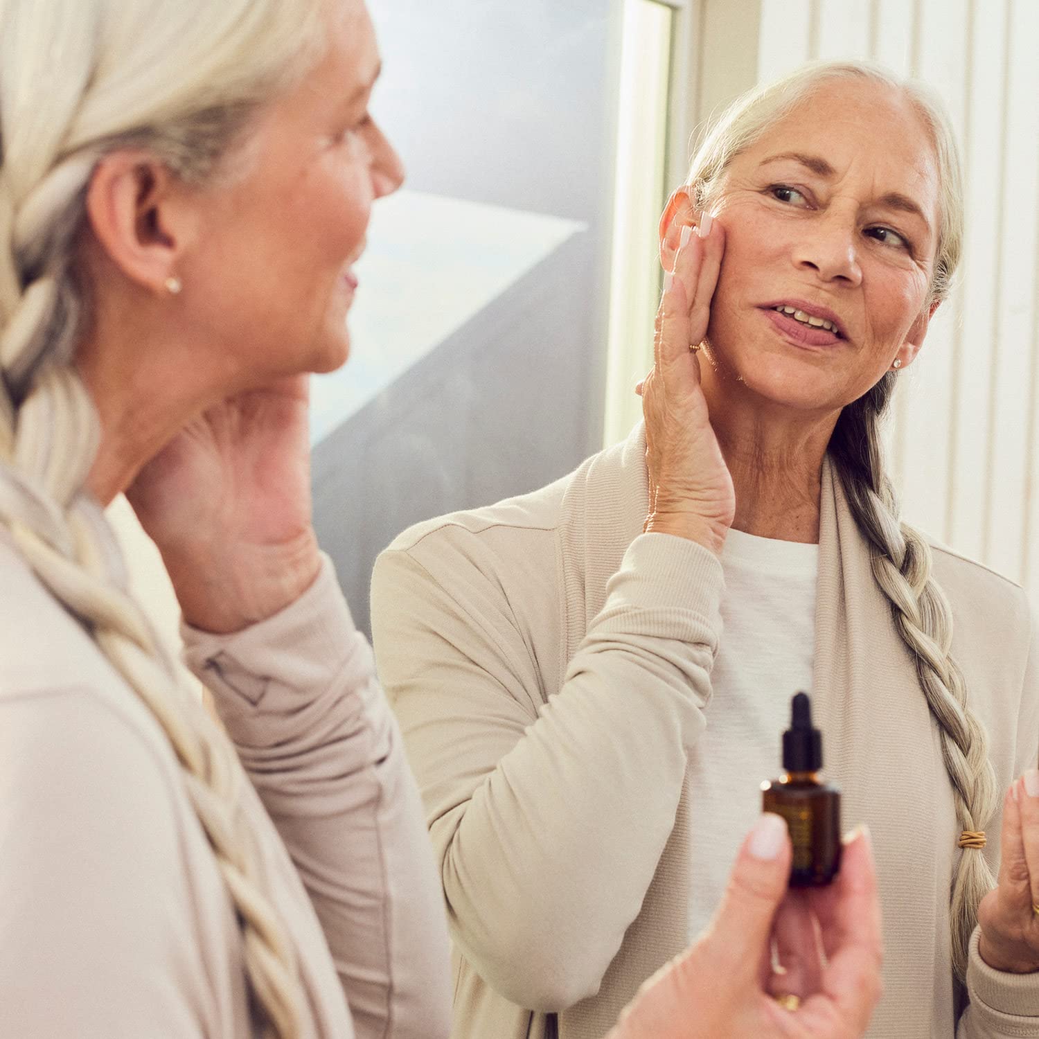 Boom Gold ™ Lightweight & Luxurious Facial Oil with Organic Ingredients for a Softer, Smoother, More Luminous Skin, with Kukui Nut & Frankincense Oil, Boom Beauty by Cindy Joseph (0.5 Oz)-FemmiqueWomen