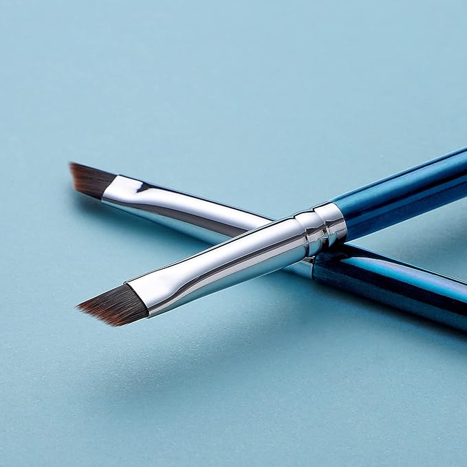 Eyeliner Brush Fine Angled - PRO Precision Gel Eye Liner Makeup Brush -Ultra Thin Slanted Flat Angle - Premium Cruelty Free Synthetic Bristles (E835 Blue)-FemmiqueWomen