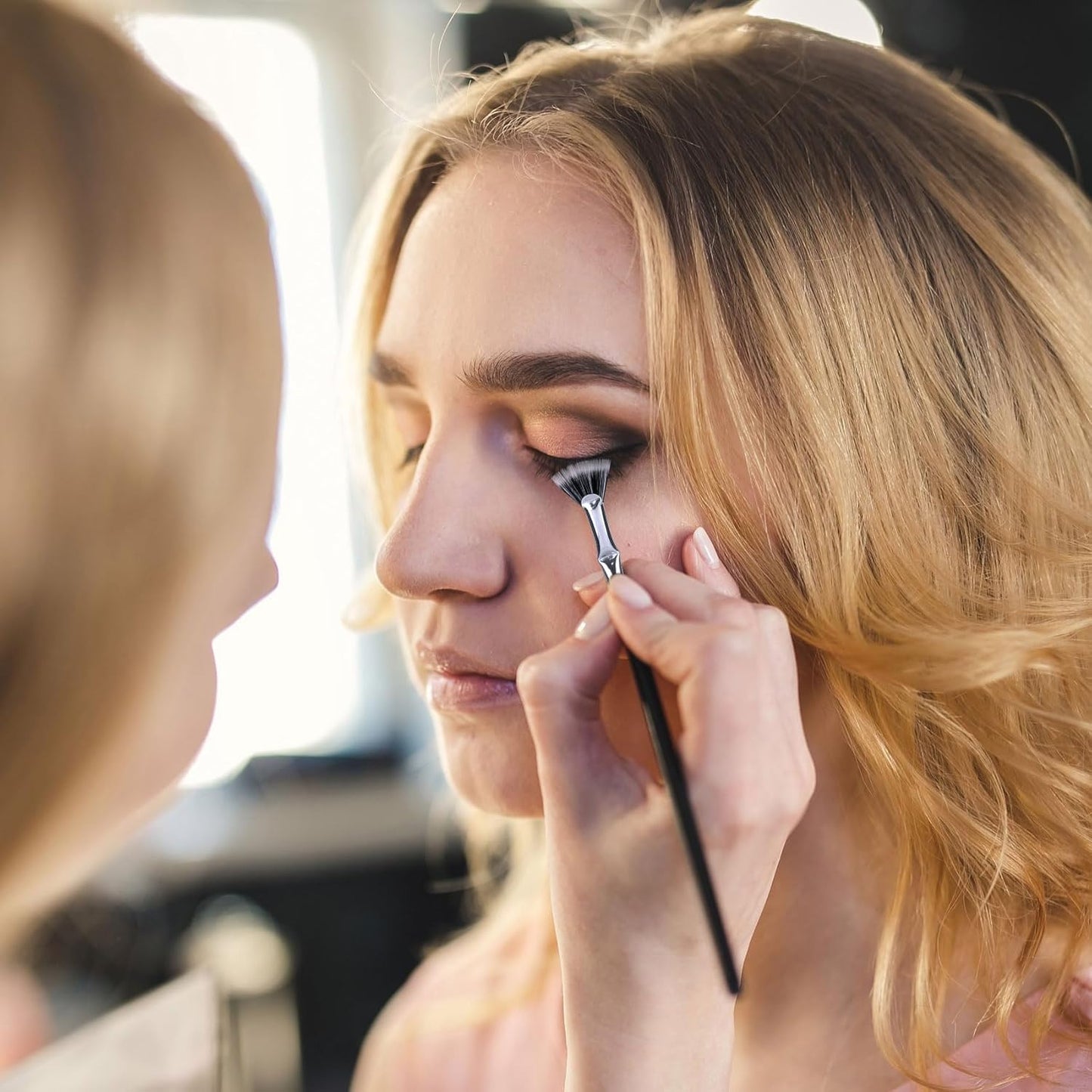 PAGOW Folding Angle Scalloped Lash Brush, Eyelash Comb Separator Makeup Tool, Multifunctional Mascara Fan Brush with Soft Bristles for Upper Lower Eye Lash (Black Bristles), 1 Pcs-FemmiqueWomen