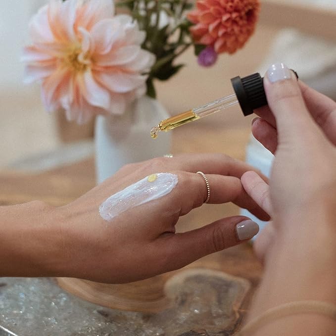 Facial Oil | Restorative Facial Oil For Dry Skin | Formulated With Rose Hip Oil, Jojoba Oil - 30 ml-FemmiqueWomen