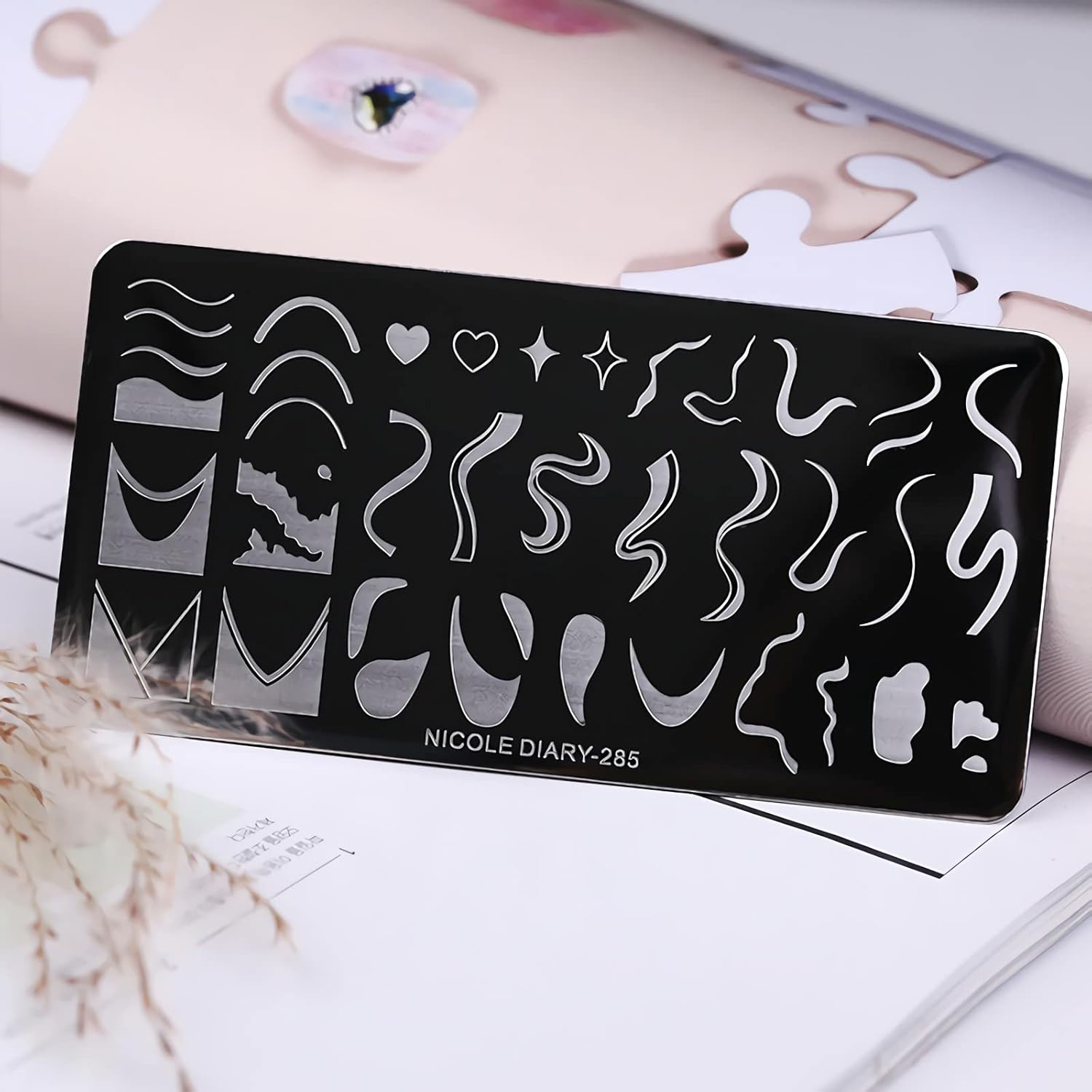 1 Pcs French Nail Stamping Plates Wavy Striped Tip Nail Stamp Template Heart Nail Design Stencil-FemmiqueWomen