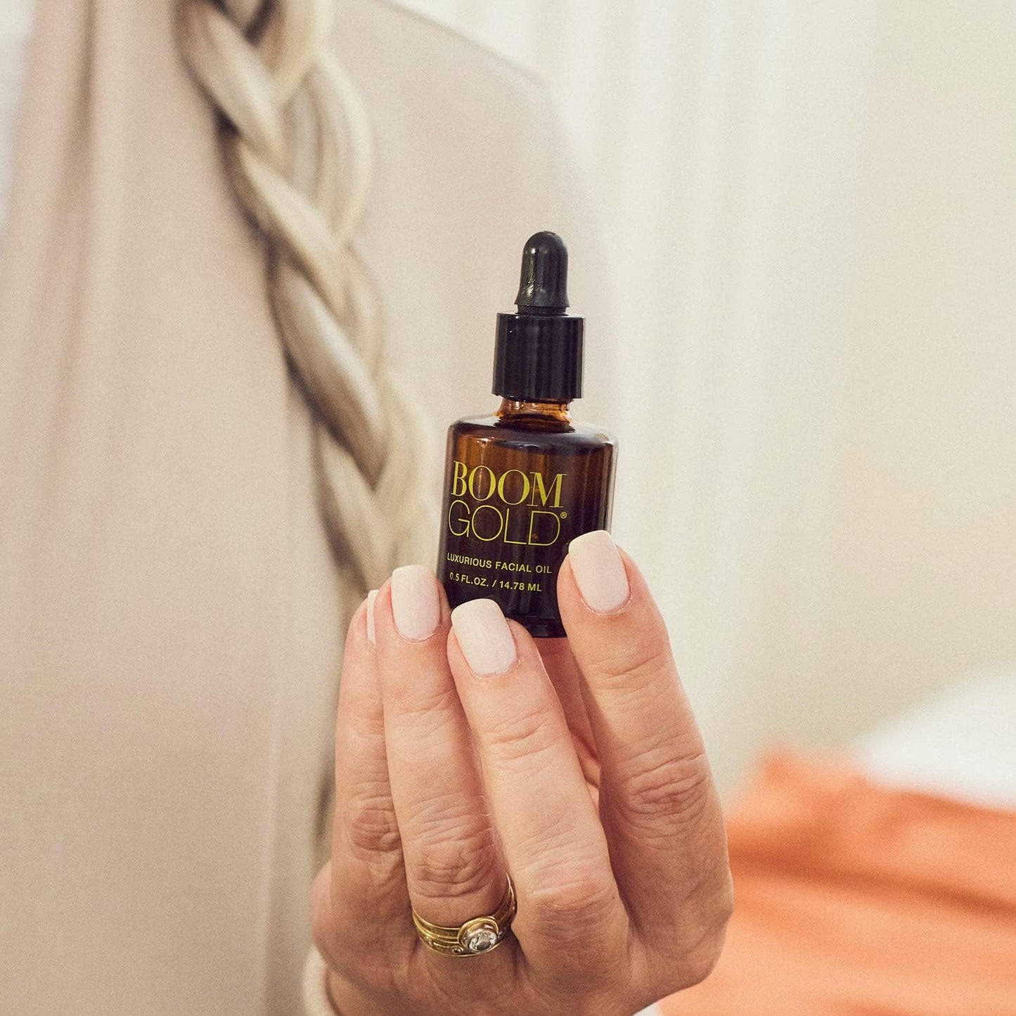 Boom Gold ™ Lightweight & Luxurious Facial Oil with Organic Ingredients for a Softer, Smoother, More Luminous Skin, with Kukui Nut & Frankincense Oil, Boom Beauty by Cindy Joseph (0.5 Oz)-FemmiqueWomen