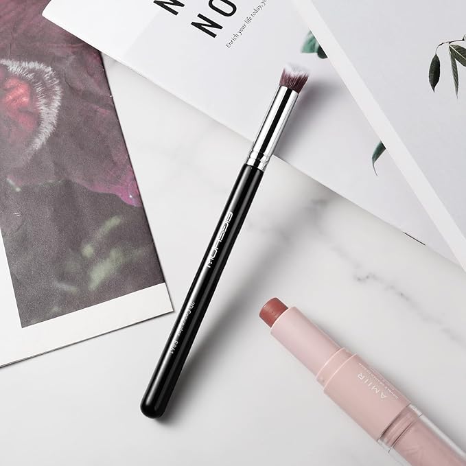 EIGSHOW Angled Concealer Brush Under Eye for Covering Sun Spots Acne Blemishes Concealing Contouring Setting with Liquid Cream (E861)-FemmiqueWomen