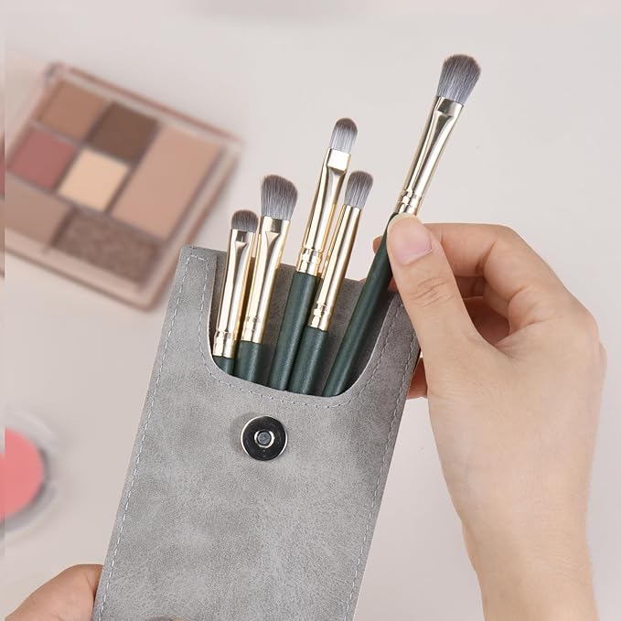 Eyeshadow Makeup Brushes Set with Case 5 PCS Soft Synthetic Hairs Eye Makeup Brushes for Blending Eyebrow Eyeliner Eyeshadow （Green）-FemmiqueWomen