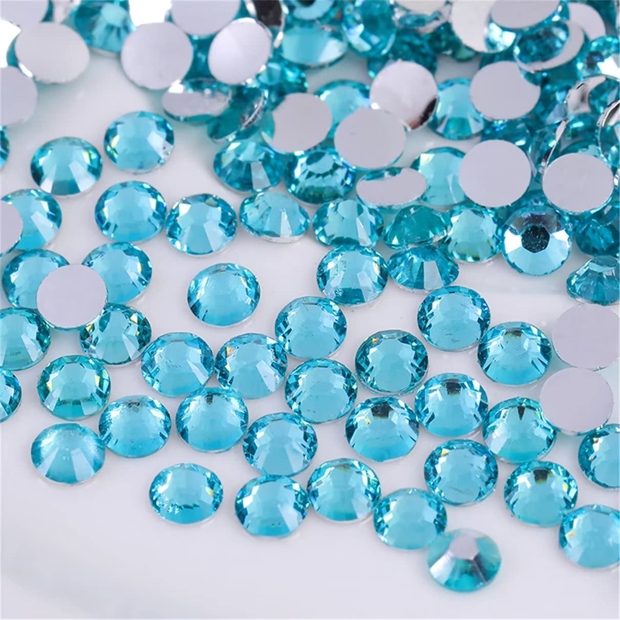 1500 Pieces SS16 4mm Flatback Rhinestones Clear Glass Round Gems Crystals for Nail Art DIY Crafts Clothes Shoes Bags （Crystal Blue）-FemmiqueWomen