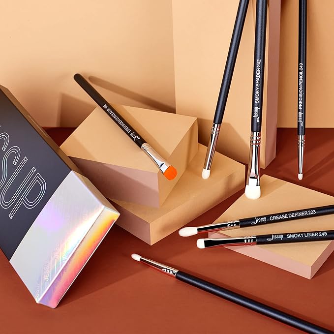 Jessup Eyeshadow Brush Set 7pcs Fluffy Eye Makeup Brushes for Eye Shadow Blending Shader Crease Concealer Black T334-FemmiqueWomen