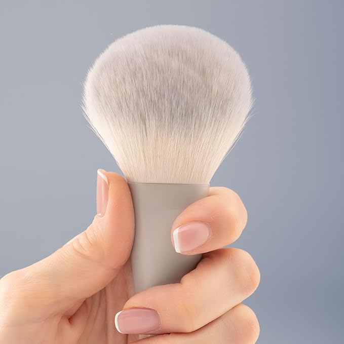 Snow Fox Skincare Fox Tail Loose Powder Brush for Fast Powder Application-FemmiqueWomen