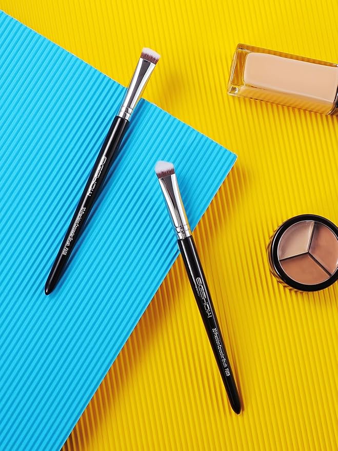EIGSHOW Concealer Brush Under Eye, Small Triangle Brushes for Precise Coverage Dark Circles Blemishes Acne, Blending Cream and Liquid (F658)-FemmiqueWomen