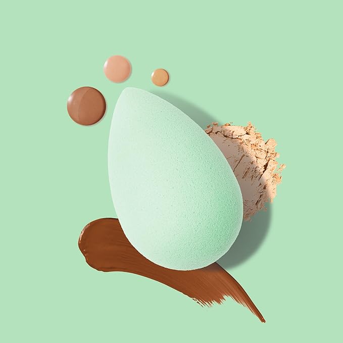 Beautyblender® | Mint Beauty Blender Makeup Sponge, Super-Soft Foam Easily Blends Foundations, Powders & Creams, Made in USA, Reusable, Washable, Streak Free Application, Vegan, Cruelty Free-FemmiqueWomen