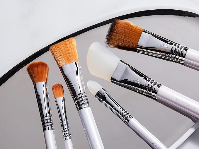 Sigma Beauty S15 Gel Mask Skincare Brush –Skincare Tool for Applying Skincare Products to Face and Skin, Silicone Face Mask Brush Applicator for Gel Mask Products (1 Pc)-FemmiqueWomen