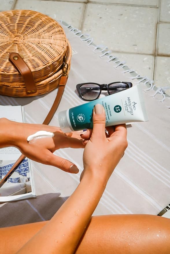 SPF 15 Mineral Sunscreen - Broad Spectrum Water Resistant Moisturizer Lotion For Body & Face - With Non-Nano Zinc Oxide, Vitamin E, & Antioxidants - Made in USA, 3 Oz-FemmiqueWomen