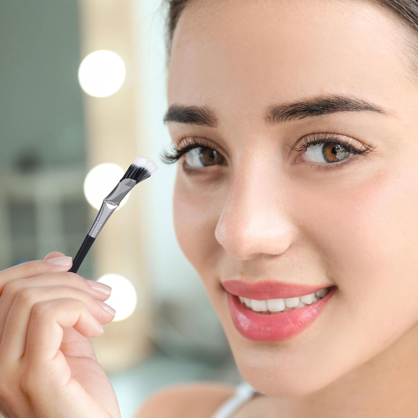 PAGOW 2 Pcs Folding Angle Scalloped Lash Brush, Multifunctional Mascara Fan Brush for Lashes, Eyelash Comb Separator Wands Makeup Tool (Black+Yellow)-FemmiqueWomen