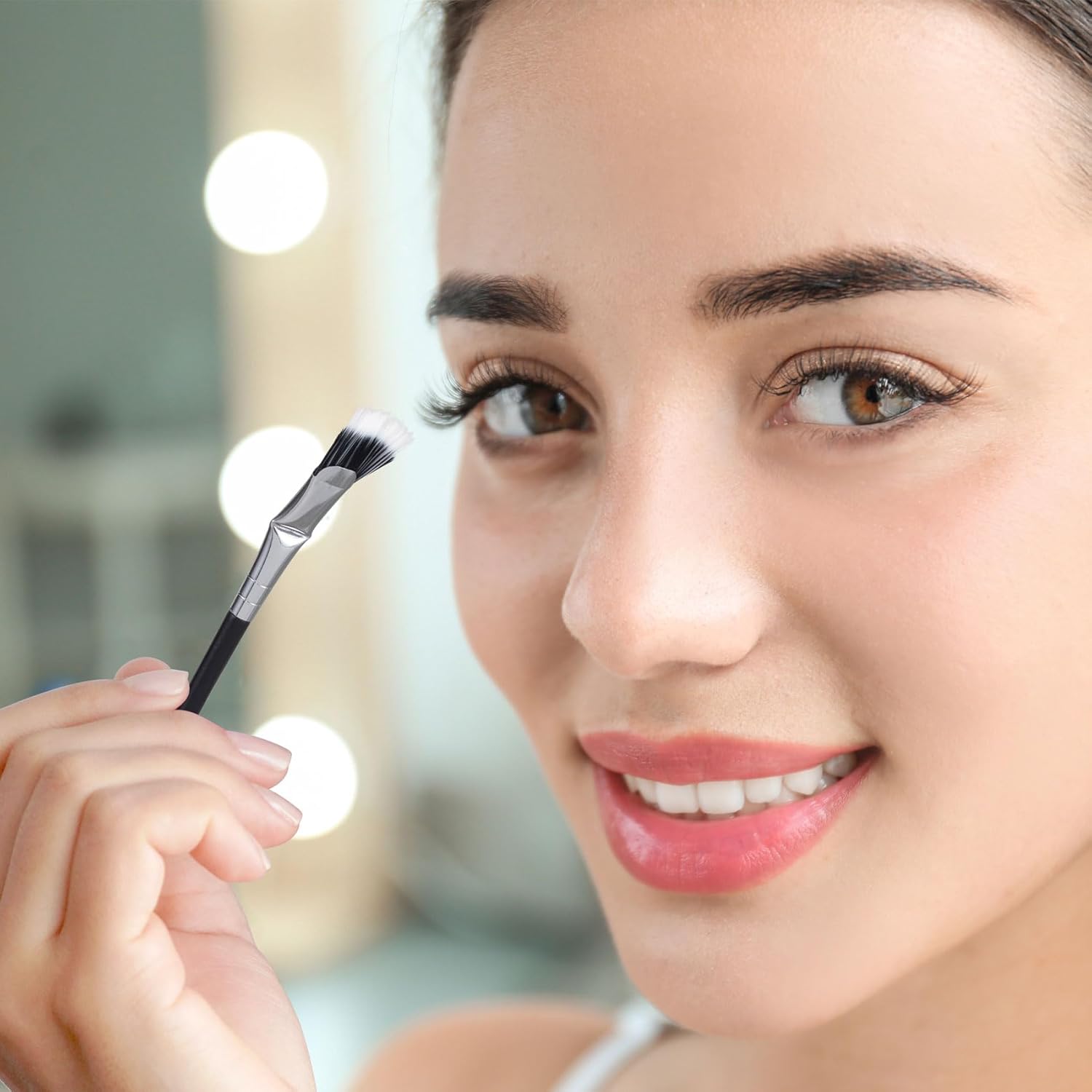 PAGOW 2 Pcs Folding Angle Scalloped Lash Brush, Multifunctional Mascara Fan Brush for Lashes, Eyelash Comb Separator Wands Makeup Tool (Black+Yellow)-FemmiqueWomen