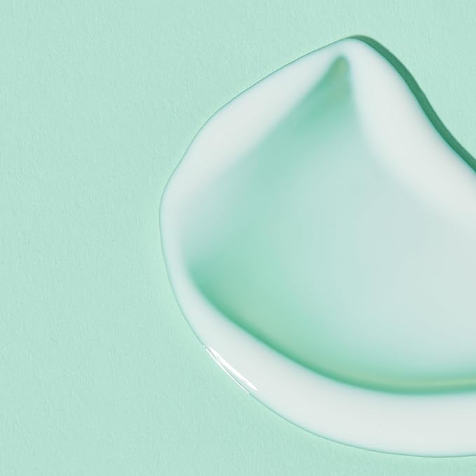 Algenist Sublime Defense Ultra Lightweight UV Defense Fluid SPF50 - Sheer, Oil-Free Face Sunscreen with Vitamin E, Echinacea & Green Tea - Non-Comedogenic & Hypoallergenic Skincare (30ml / 1oz)-FemmiqueWomen