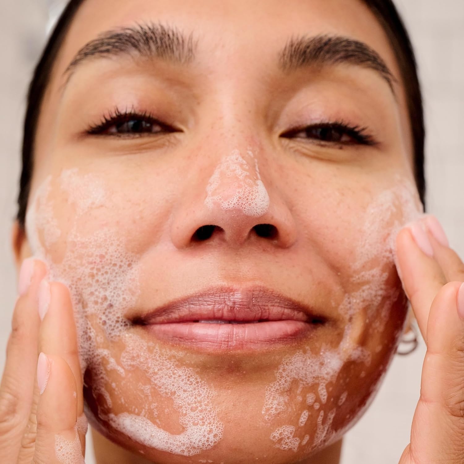 Bliss Pro Fab Foaming 2-In-1 Cleanser and Exfoliator with Bamboo Buffers - 17.2 Fl Oz - Oil-Free Gel Face Wash - Makeup Remover - Vegan & Cruelty Free-FemmiqueWomen