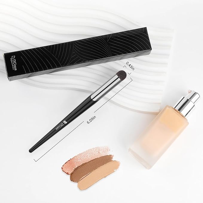 DUcare Tapered Small Concealer Brush Under Eye, Nose Contour Brush Mini Makeup Brushes Ideal for Liquid, Cream, and Powder Concealer(V03)-FemmiqueWomen