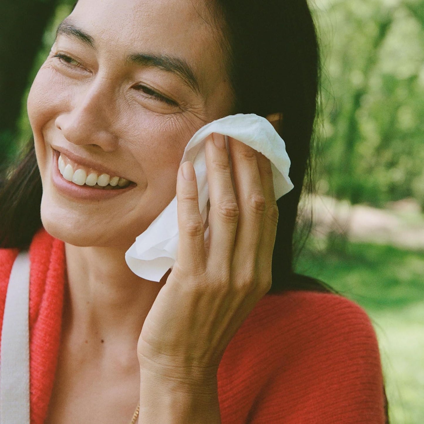 Ursa Major Essential Face Wipes | Natural, Biodegradable, Cruelty-Free | Cleanse, Exfoliate, Soothe and Hydrate | Individually Wrapped | 20 Count-FemmiqueWomen