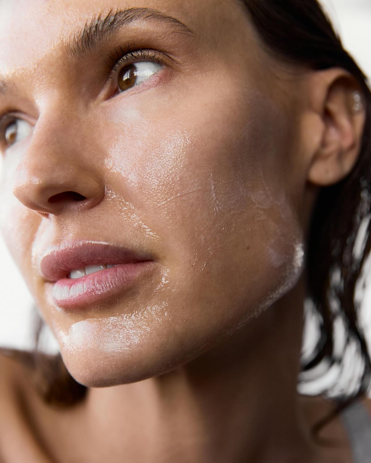 The Renewal Daily Facial Cleanser, Rich & Hydrating Oil-Based Gel Cleanser Face Wash, Vegan & Organic Face Cleanser with Seje Fruit Oil, 100mL Cleansing Gel-FemmiqueWomen